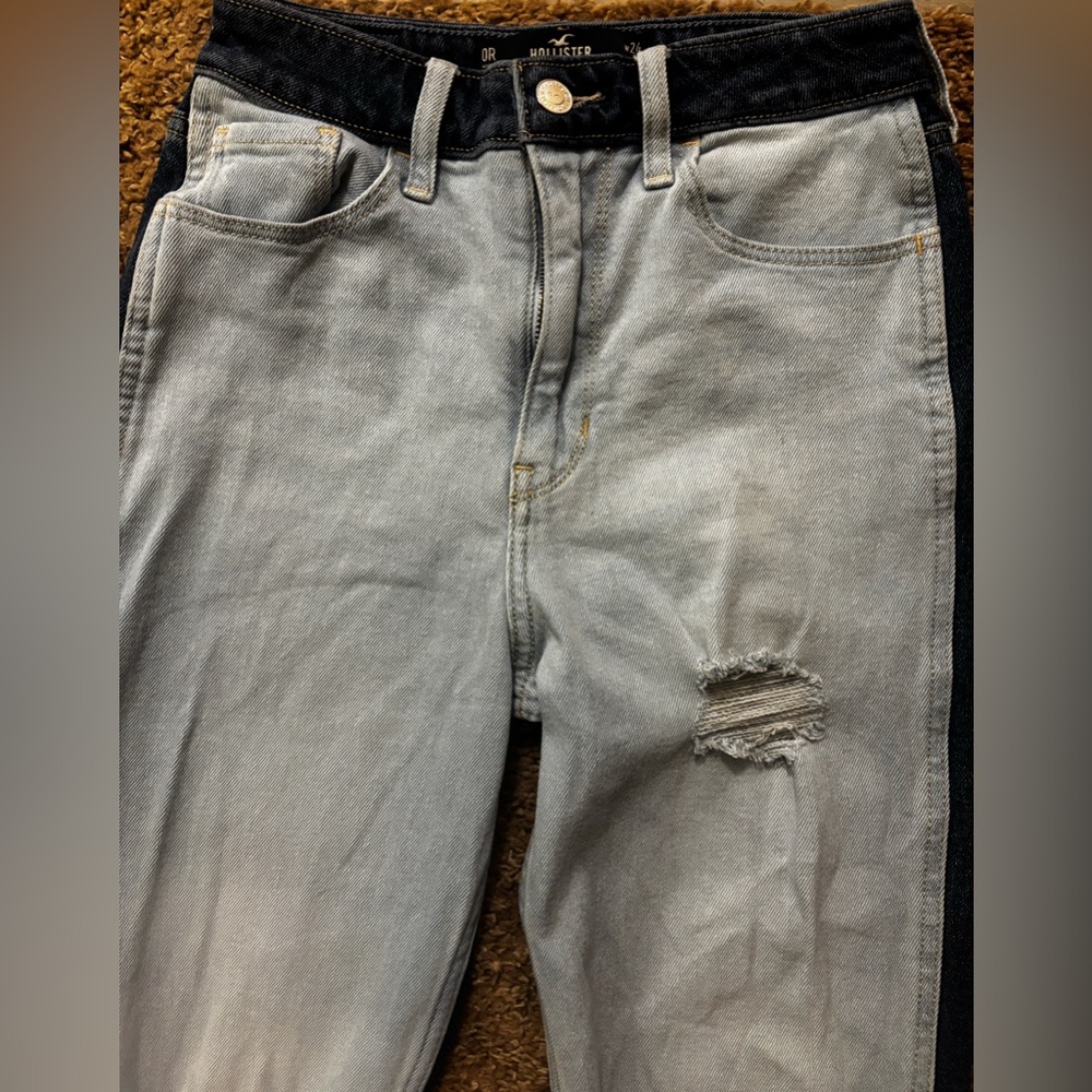 HOLLISTER Womens Jeans 0R Two Tone ULTRA HIGH RISE MOM JEANS Great condition